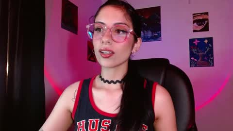 Snapshot of ary_pieerce chatting on April 2026 10:45:01 PM Independent Model online show from April 2026 10:45:01 PM