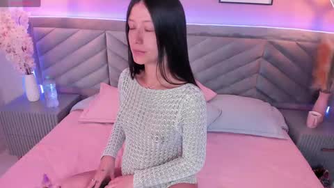 Snapshot of ary_thompson_ chatting on January 2025 08:21:02 PM ARY THOMPSON online show from January 2025 08:21:02 PM