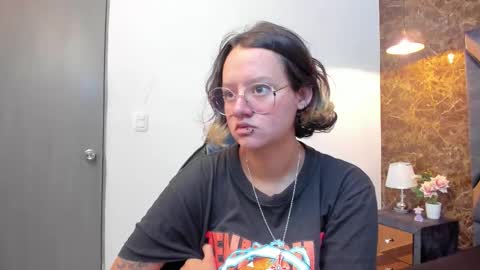 Snapshot of asami_hattori chatting on October 2025 11:21:01 AM AsamiHattori online show from October 2025 11:21:01 AM