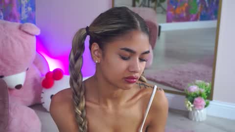 Asha online show from October 2025 12:19:02 PM