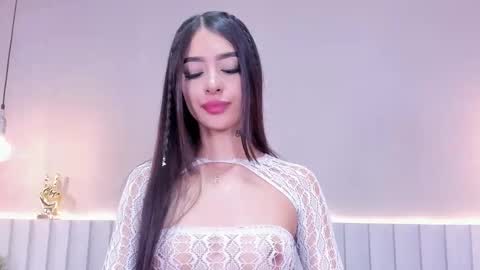 I am Ashley online show from October 2025 07:33:01 PM