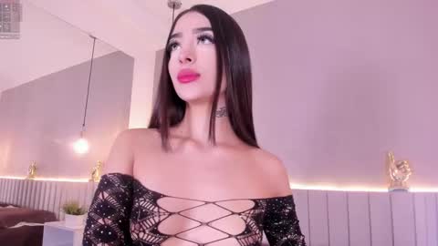 I am Ashley online show from November 2025 07:24:01 PM