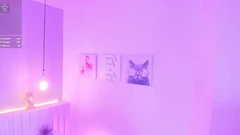 I am Ashley online show from December 2025 11:53:01 PM