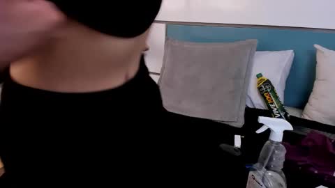 Ashkoreh online show from November 2025 07:13:02 PM