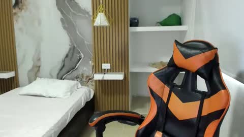ashlan_king online show from May 2026 07:19:01 PM