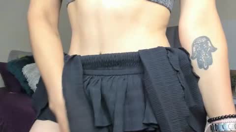 Carolina  online show from January 2025 03:23:02 AM