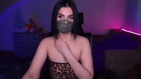 Snapshot of ashley__cooper__ chatting on January 2025 02:47:01 AM   Yasmina   online show from January 2025 02:47:01 AM