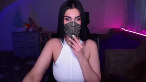 Snapshot of ashley__cooper__ chatting on January 2025 05:48:01 AM   Yasmina   online show from January 2025 05:48:01 AM