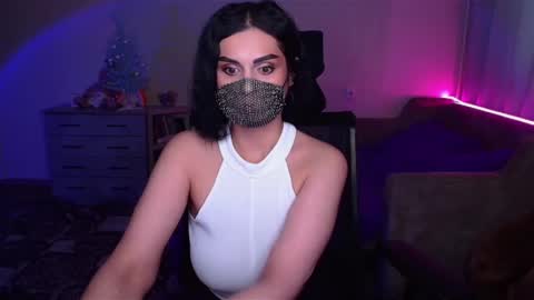 Snapshot of ashley__cooper__ chatting on January 2025 07:21:01 AM   Yasmina   online show from January 2025 07:21:01 AM