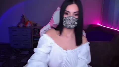 Snapshot of ashley__cooper__ chatting on February 2025 03:23:01 AM   Yasmina   online show from February 2025 03:23:01 AM