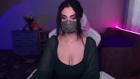 Snapshot of ashley__cooper__ chatting on February 2025 04:26:02 AM   Yasmina   online show from February 2025 04:26:02 AM