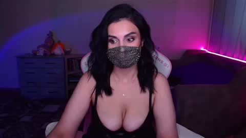 Snapshot of ashley__cooper__ chatting on February 2025 08:50:02 AM   Yasmina   online show from February 2025 08:50:02 AM