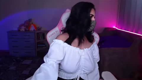 Snapshot of ashley__cooper__ chatting on March 2025 04:10:01 AM   Yasmina   online show from March 2025 04:10:01 AM