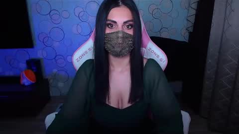 Snapshot of ashley__cooper__ chatting on October 2025 05:05:01 AM   Yasmina   online show from October 2025 05:05:01 AM