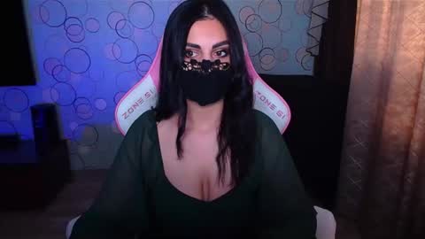   Yasmina   online show from November 2025 05:06:01 AM