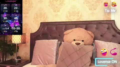 Ashley online show from February 2026 09:24:01 PM