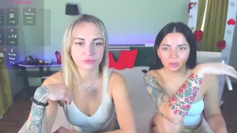 Snapshot of ashley_crashly chatting on October 2025 11:44:01 AM Alina online show from October 2025 11:44:01 AM