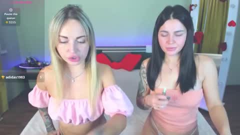 Snapshot of ashley_crashly chatting on November 2025 09:21:01 AM Alina online show from November 2025 09:21:01 AM