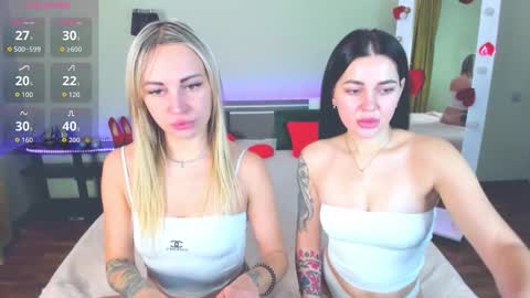 Snapshot of ashley_crashly chatting on December 2025 09:05:02 AM Alina online show from December 2025 09:05:02 AM