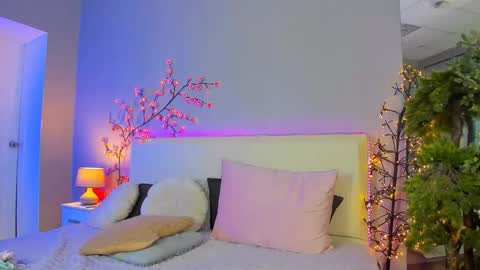 AshleyJonse online show from May 2026 04:53:01 AM