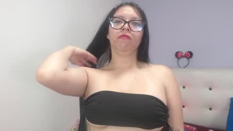 Ashley online show from October 2025 07:51:01 PM