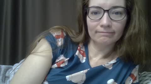 Ashley online show from February 2026 05:28:01 AM