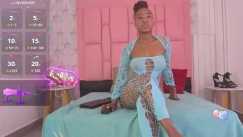 ashlleyray online show from April 2026 07:08:02 PM