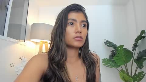 ashllovee online show from January 2025 03:37:02 AM
