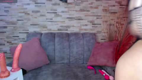 Ashlye  online show from September 2025 03:53:01 AM