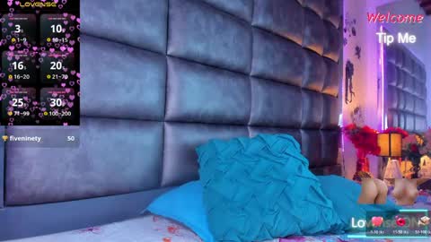 Snapshot of ashlymillerr_ chatting on May 2026 08:14:02 PM ashlymillerr_ online show from May 2026 08:14:02 PM