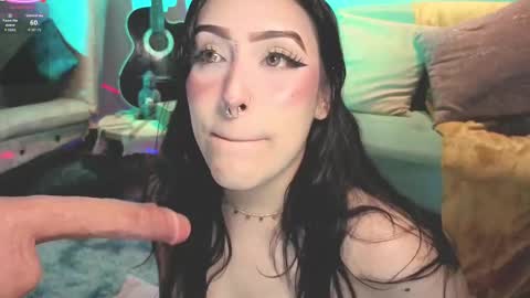 Snapshot of ashlynnlowe_ chatting on October 2025 08:05:02 PM Ash online show from October 2025 08:05:02 PM