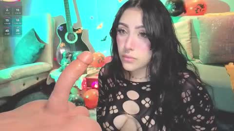 Snapshot of ashlynnlowe_ chatting on October 2025 08:06:02 PM Ash online show from October 2025 08:06:02 PM