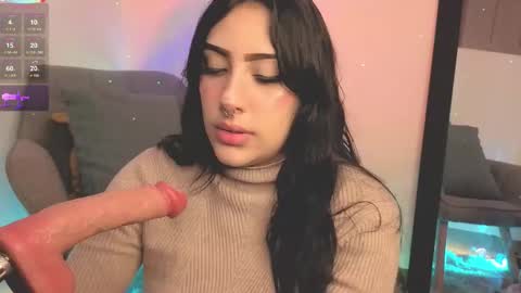 Snapshot of ashlynnlowe_ chatting on October 2025 08:10:01 PM Ash online show from October 2025 08:10:01 PM