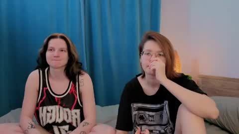 Kristine online show from April 2026 07:04:02 PM