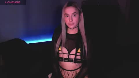 Mila online show from January 2026 07:46:02 AM