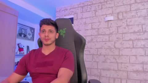 Snapshot of ashton_coleman_ chatting on June 2026 04:48:02 AM my name real is camilo online show from June 2026 04:48:02 AM