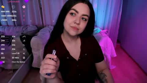 Snapshot of ashton_heidi chatting on June 2026 01:11:02 AM Your girlfriend online show from June 2026 01:11:02 AM