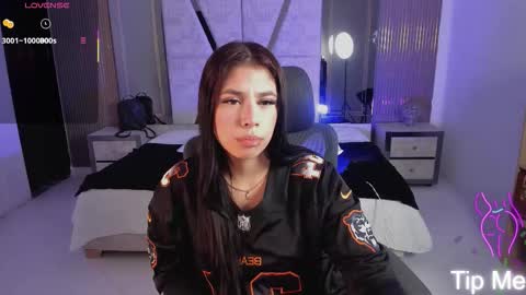 Asia and Zoe online show from October 2025 12:16:02 PM