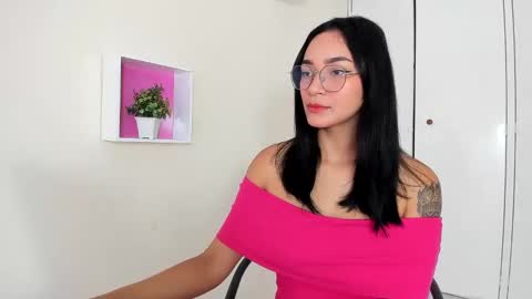 Camila online show from December 2024 01:19:02 PM