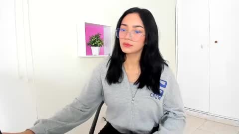 Camila online show from January 2025 01:03:02 PM