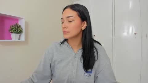 Camila online show from February 2025 12:55:02 PM