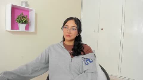 Camila online show from February 2025 01:58:01 PM