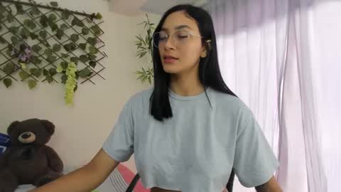 Camila online show from October 2025 02:07:01 PM