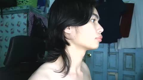 asian_babyboi online show from November 2025 09:53:02 AM