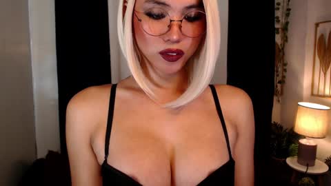 hinata online show from December 2024 03:40:01 AM