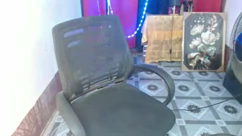 asian_pretty143 online show from September 2025 05:00:02 AM