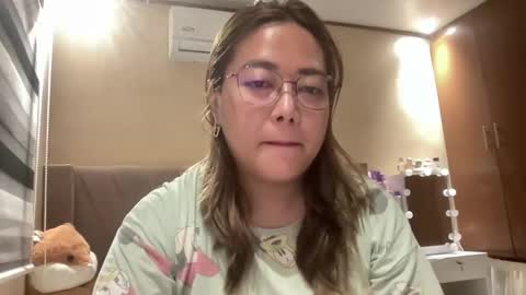Curvy online show from October 2025 06:25:02 AM