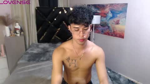 asiancum_peter online show from September 2025 09:08:02 AM