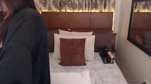 asianhotjasmin online show from October 2025 05:12:01 PM