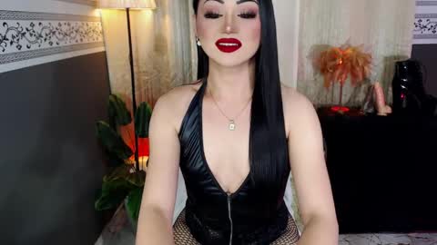 Snapshot of asiansexhunter chatting on April 2026 02:41:01 PM Ms. MONICA online show from April 2026 02:41:01 PM